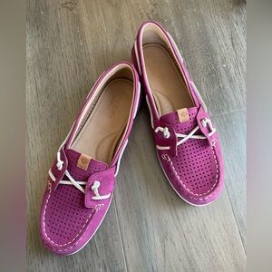 NWOT Sperry Topsider Woman’s Coil Ivy Perforated Pink Leather Flats